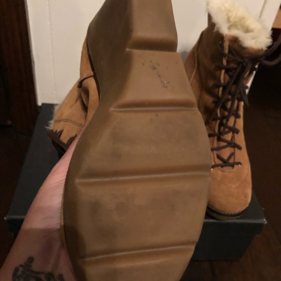 Comfy Michael Kors suede booties - Picture 3 of 5